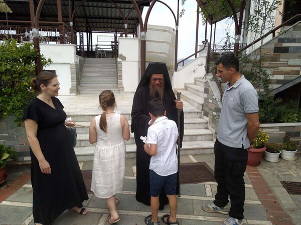 Ексклузивно: Порука владике из Африке народу у Црној Гори — окупите се око митрополита Амфилохија Ексклузивно: Порука владике из Африке народу у Црној Гори — окупите се око митрополита Амфилохија - Sputnik Србија