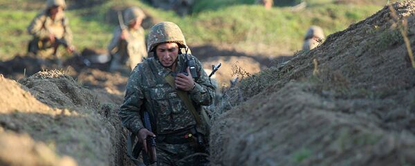 Jermenski vojnici na granici sa Azerbejdžanom Jermenski vojnici na granici sa Azerbejdžanom - Sputnik Srbija