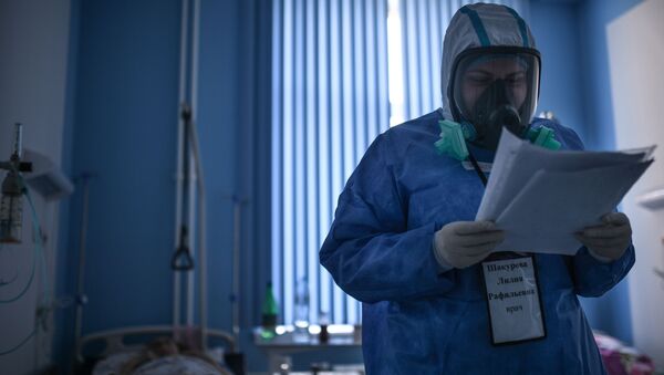 Доктор у болници за лечење оболелих од короне у Москви - Sputnik Србија