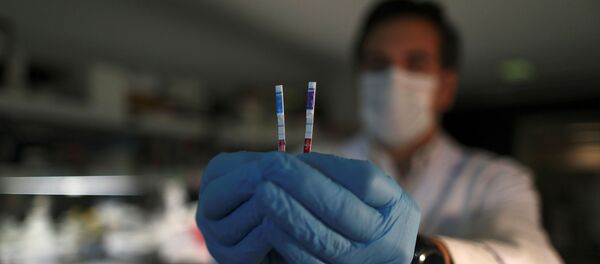 Тестирање на вирус корона Тестирање на вирус корона - Sputnik Србија