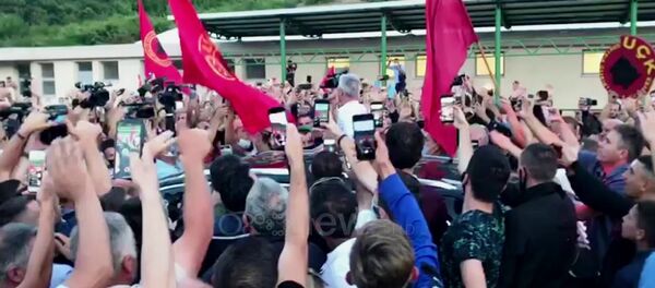 Дочек Хашима Тачија по повратку из Хага - Sputnik Србија