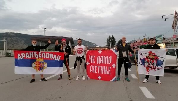 Najduža litija za odbranu svetinja u Crnoj Gori ušla u Srbiju - Sputnik Srbija