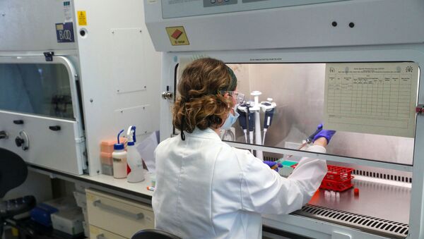 Naučnica na Oksfordu koja radi na pronalaženju vakcine protiv virusa kovid 19 - Sputnik Srbija