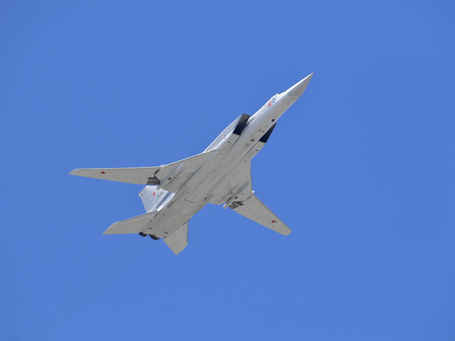 Ту 22м сверхзвуковой самолет скорость. Ту-22м3. Ту-22м3 сверхзвуковой самолёт. Бомбардировщик ту-22м3. Сверхзвуковой бомбардировщик ту-22м3.