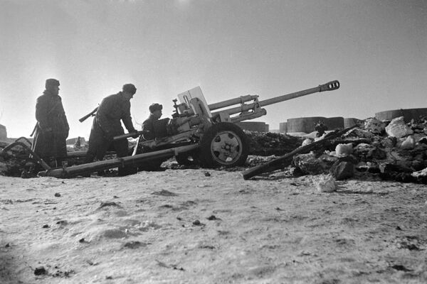 Пре 130 година у Русији први пут употребљено противваздушно оружје Пре 130 година у Русији први пут употребљено противваздушно оружје - Sputnik Србија