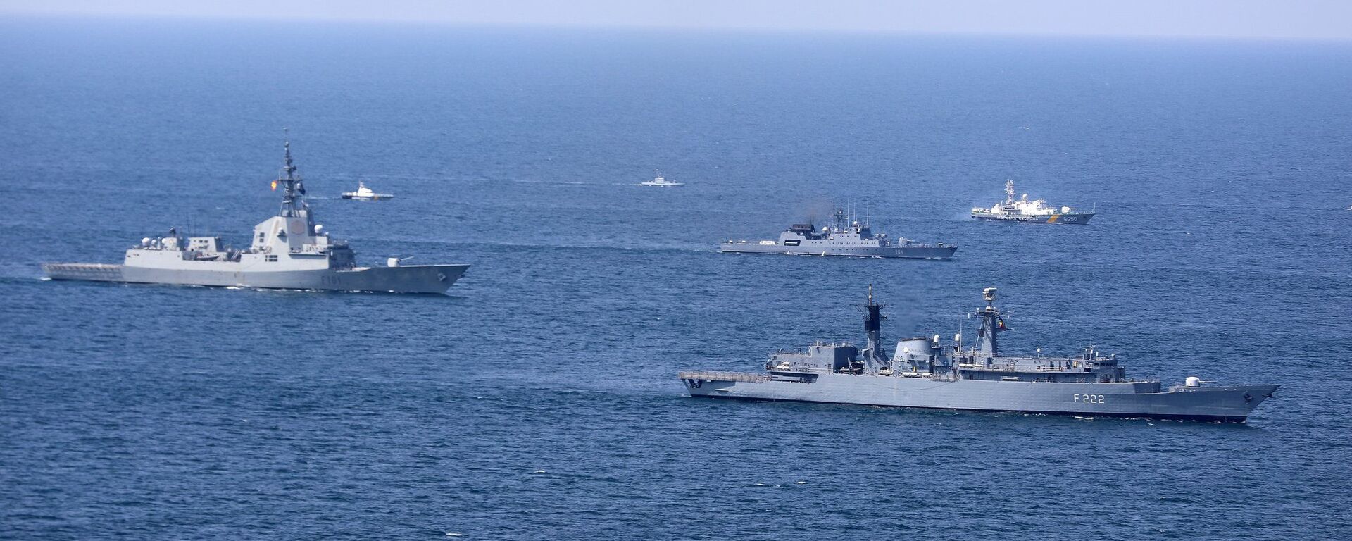 Brodovi NATO-a tokom međunarodnih vojnih vežbi Morski povetarac 2020 na Crnom moru - Sputnik Srbija, 1920, 01.08.2021