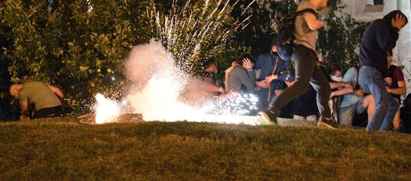 Учесници протеста у центру Минска Учесници протеста у центру Минска - Sputnik Србија