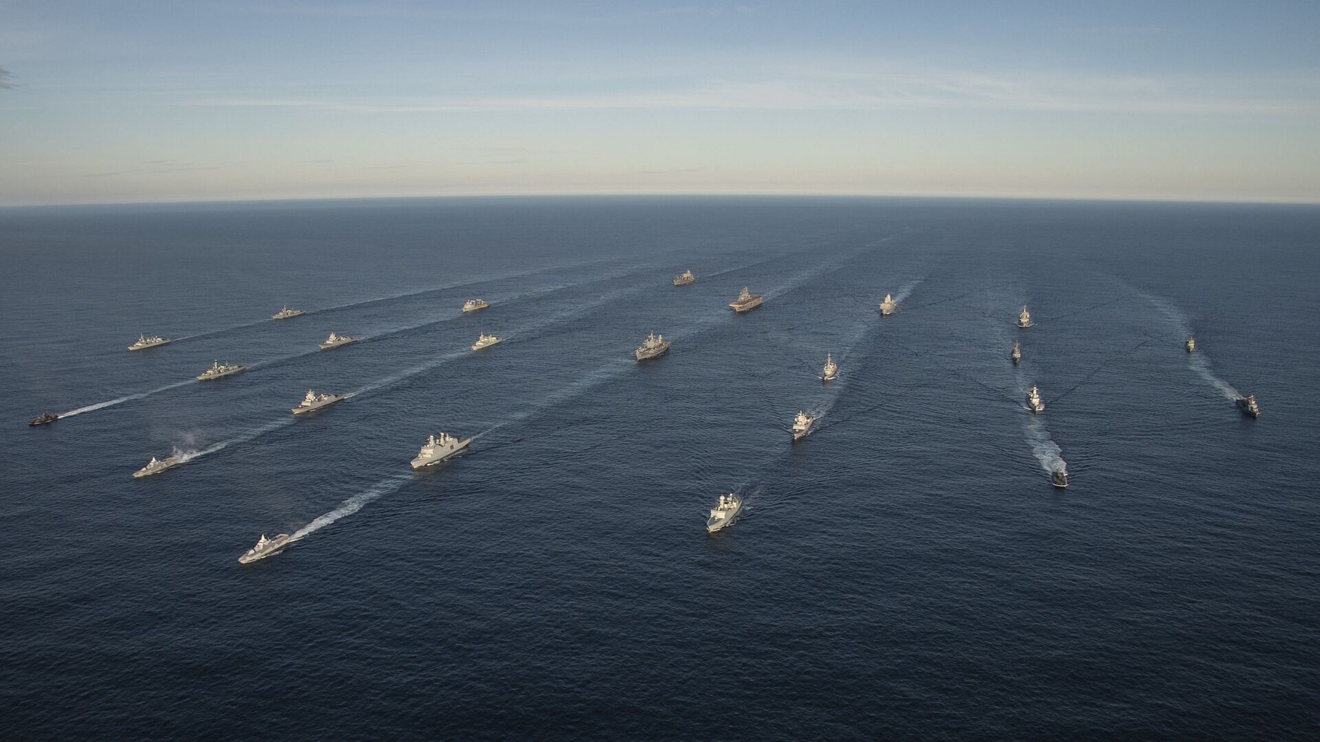 Бродови снага НАТО-а на заједничким војним вежбама у Норвешком мору - Sputnik Србија, 1920, 24.01.2022