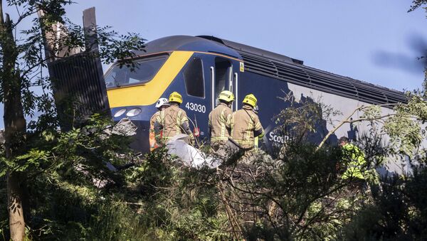 Несрећа у Шкотској: Воз излетео из шина - Sputnik Србија
