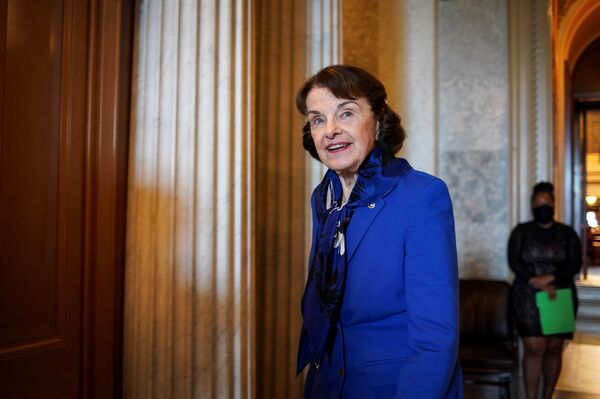 Старачки дом у америчком Конгресу: У деветој деценији желе да поново буду изабрани /фото, видео/ Старачки дом у америчком Конгресу: У деветој деценији желе да поново буду изабрани /фото, видео/ - Sputnik Србија