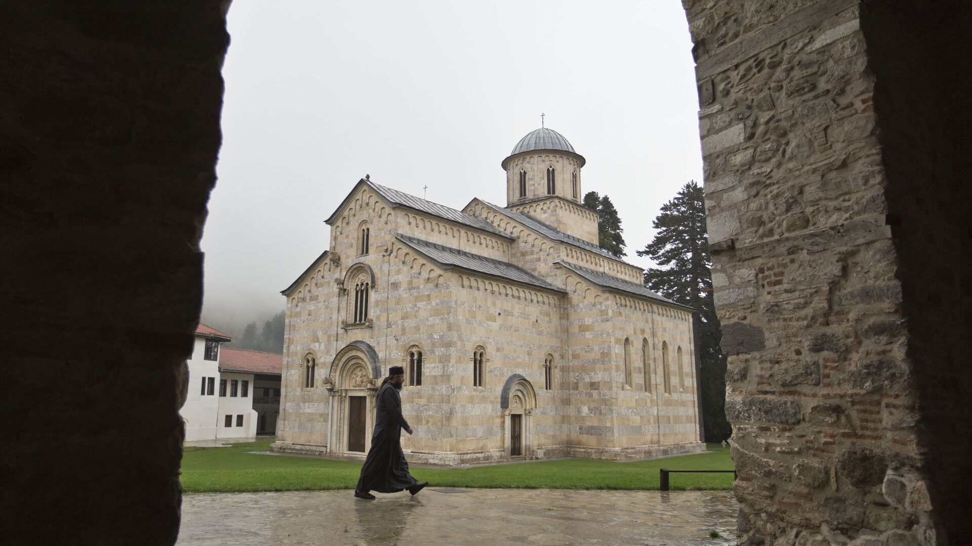Manastir Visoki Dečani - Sputnik Srbija, 1920, 25.04.2021