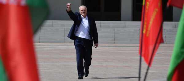 Predsednik Belorusije Aleksandar Lukašenko na mitingu u Minsku - Sputnik Srbija