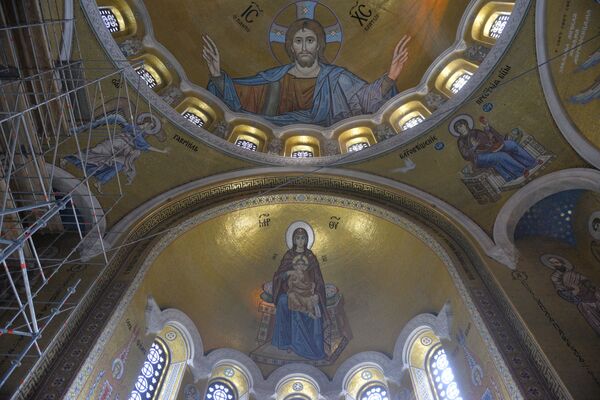 Блистају раскошни мозаици: Спутњиков објектив у Храму Светог Саве /фото/ - Sputnik Србија