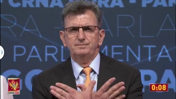 Скандал на јавном сервису Црне Горе: Симбол Велике Албаније уживо - Sputnik Србија