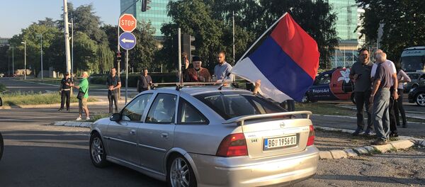 Ауто-мото литија кренула је из Београда према граници са Црном Гором Ауто-мото литија кренула је из Београда према граници са Црном Гором - Sputnik Србија