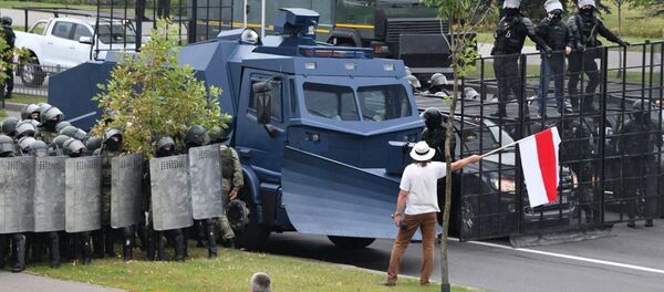 Specijalna tehnika pred rezidencijom predsednika Aleksandra Lukašenka  - Sputnik Srbija