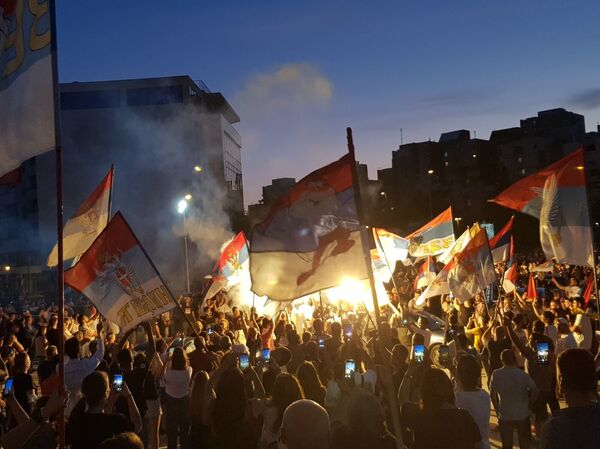 После молебана у Саборном Храму одржана протестна шетња у Подгорици /фото, видео/ - Sputnik Србија