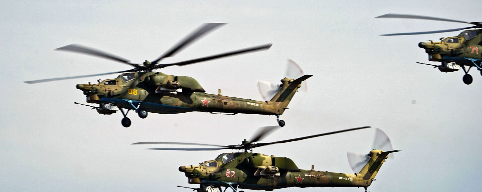 Ударни хеликоптери Ми-28 Ноћни ловац током показног лета у оквиру Међународног војно-техничког форума Армија 2020 - Sputnik Србија, 1920, 29.03.2022