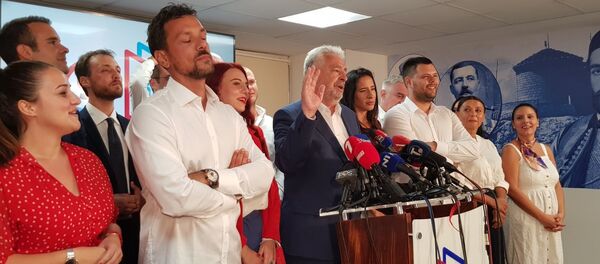 Nosilac liste „Za budućnost Crne Gore“ Zdravko Krivokapić - Sputnik Srbija