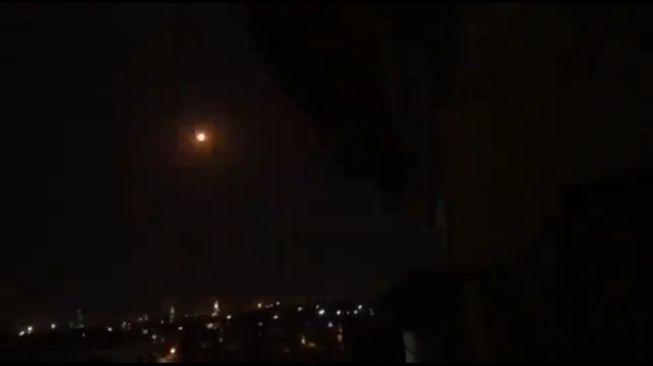 Sirijska protivvazdušna odbrana presreće raketu iznad Damaska - Sputnik Srbija