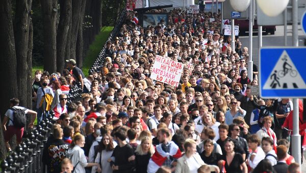 Присталице белоруске опозиције на протестима у Минску - Sputnik Србија