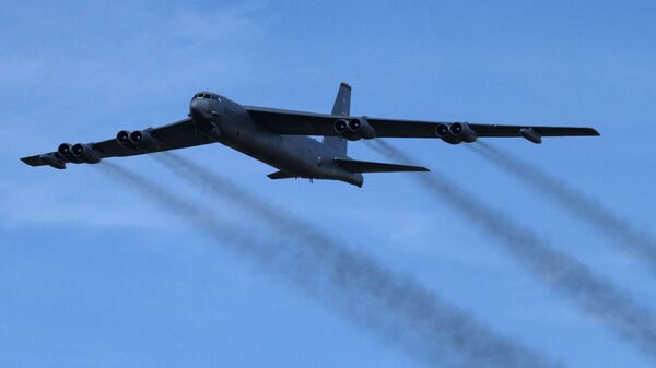 Стратешки бомбардер Ратног ваздухопловства САД Boeing B-52H Stratofortress 4 - Sputnik Србија