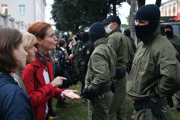 Два протеста у Минску: За Колесњикову и за Лукашенка Два протеста у Минску: За Колесњикову и за Лукашенка - Sputnik Србија