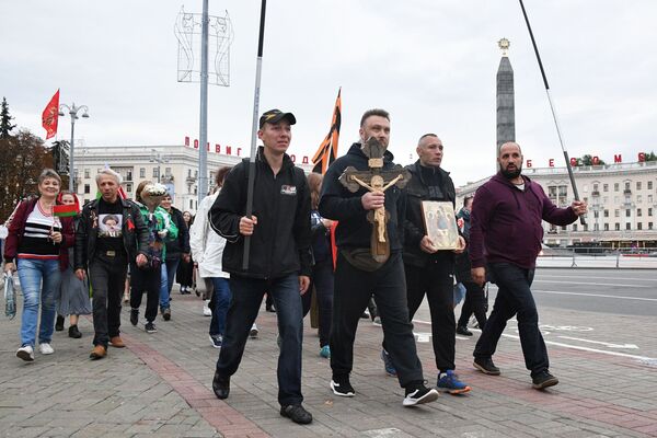 Два протеста у Минску: За Колесњикову и за Лукашенка Два протеста у Минску: За Колесњикову и за Лукашенка - Sputnik Србија
