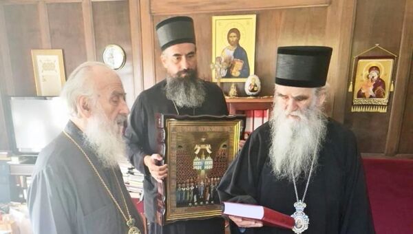 Сусрет патријарха Иринеја и митрополита Амфилохија - Sputnik Србија