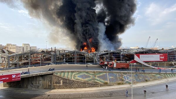 Bejrut: Požar lokalizovan, predsednik sazvao vanrednu sednicu Saveta za odbranu - Sputnik Srbija