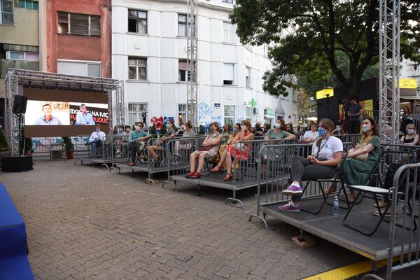 Ivan Medenica o Bitef-Prologu: Pozorište ponovo na trgu, Mirin skver nova agora - Sputnik Srbija