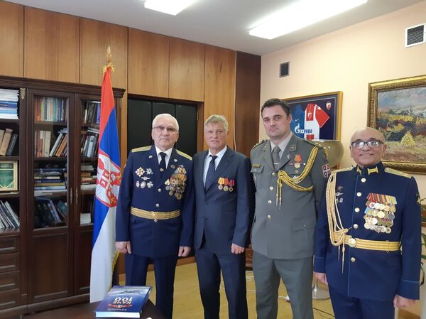 Lazanskog odlikovali ruski veterani /video, foto/ Lazanskog odlikovali ruski veterani /video, foto/ - Sputnik Srbija