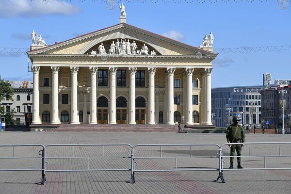 У Минску скупови, опозиција открила податке полицајаца да би власт пустила приведене /фото, видео/ У Минску скупови, опозиција открила податке полицајаца да би власт пустила приведене /фото, видео/ - Sputnik Србија