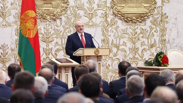 Predsednik Belorusije Aleksandar Lukašenko na ceremoniji inauguracije u Minsku - Sputnik Srbija