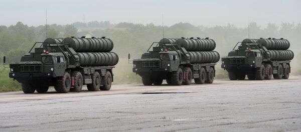 Противваздушни ракетни системи С-400 Тријумф Противваздушни ракетни системи С-400 Тријумф - Sputnik Србија