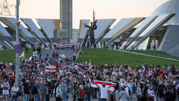 Pristalice beloruske opozicije na protestu u Minsku - Sputnik Srbija