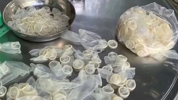 Zaplenjeni kondomi u Vijetnamu - Sputnik Srbija