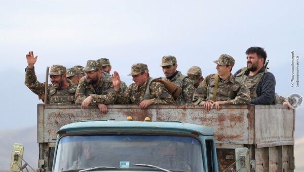 Јерменски војници током борби у Нагорно-Карабаху - Sputnik Србија