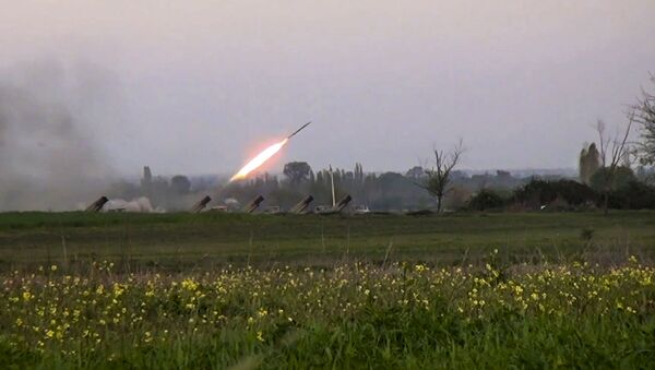 Ракетни системи Град азербејџанских оружаних снага  - Sputnik Србија