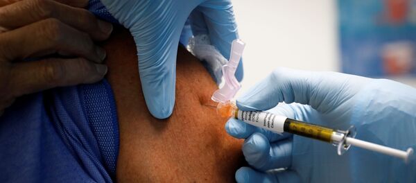 Ispitivanje vakcine protiv virusa korona na dobrovoljcima u Americi Ispitivanje vakcine protiv virusa korona na dobrovoljcima u Americi - Sputnik Srbija