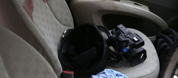 Automobil ranjenih novinara u sukobu u Nagorno-Karabahu Automobil ranjenih novinara u sukobu u Nagorno-Karabahu - Sputnik Srbija