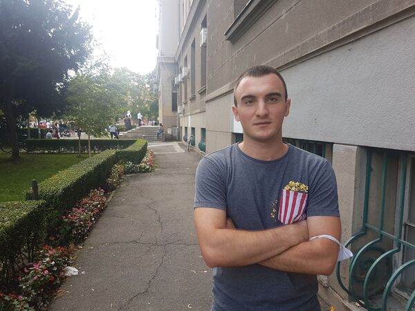 „To je istorija, ne uče nas dovoljno o tome…“: Šta studenti rođeni 2000. godine znaju o 5. oktobru - Sputnik Srbija