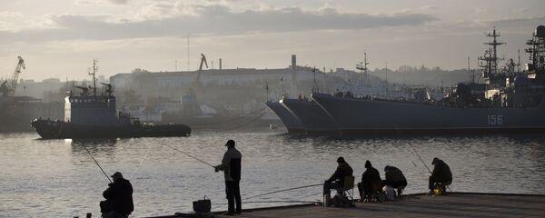 Brodovi Ratne mornarice Rusije u Sevastopolju na Krimu Brodovi Ratne mornarice Rusije u Sevastopolju na Krimu - Sputnik Srbija