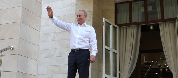 Председник Русије Владимир Путин у Сочију Председник Русије Владимир Путин у Сочију - Sputnik Србија