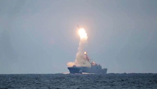 Lansiranje hipersonične krstareće rakete Cirkon sa fregate Admiral Gorškov na Belom moru - Sputnik Srbija
