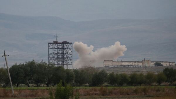 Oružane snage Azerbejdžana granatiraju grad Terter u Nagorno-Karabahu - Sputnik Srbija