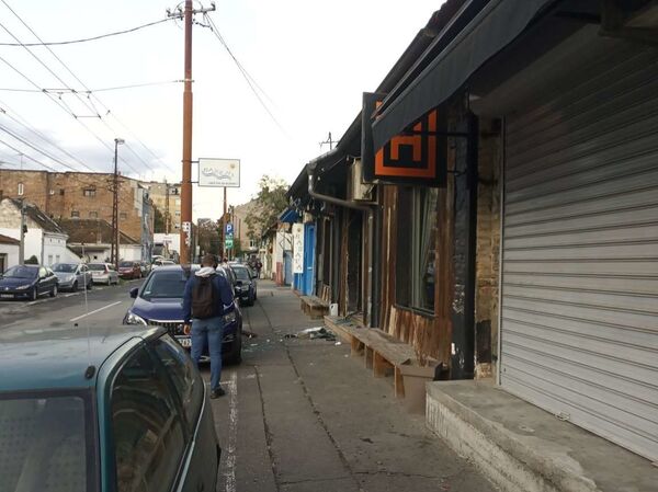 Kako izgleda restoran na koji je jutros bačena bomba /foto/ - Sputnik Srbija