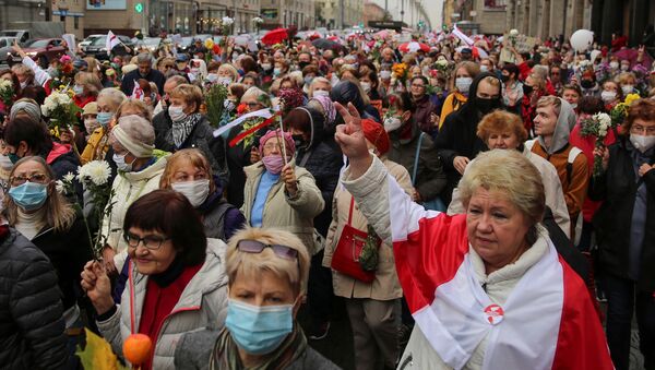 Присталице белоруске опозиције на митингу у Минску - Sputnik Србија