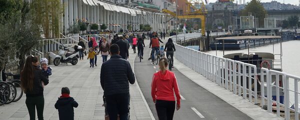 Савска променада о октобру у Београду Савска променада о октобру у Београду - Sputnik Србија