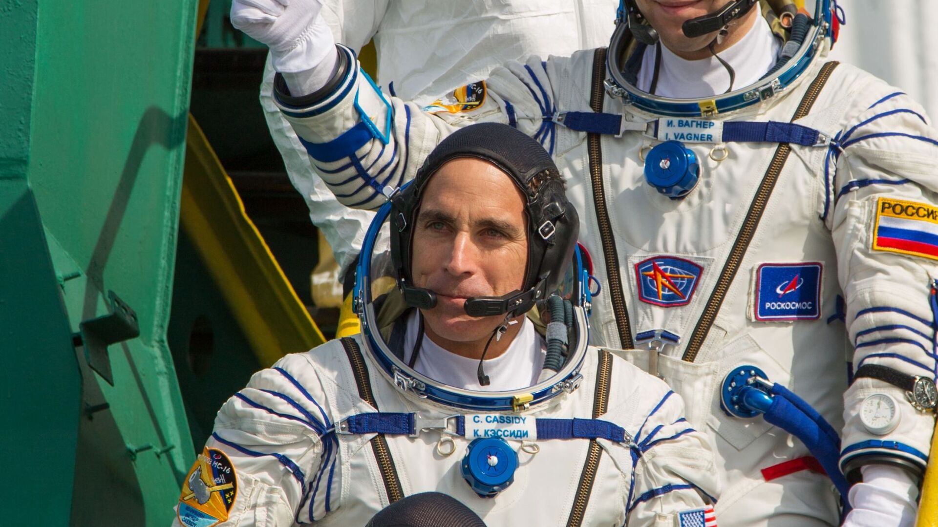 Članovi posade MSS-63 kosmonauti „Roskosmosa“ Anatolij Ivanišin, Ivan Vagner, astronaut „NASA“ Kristofer Kesidi, letelica „Sojuz MS-16  - Sputnik Srbija, 1920, 11.06.2021